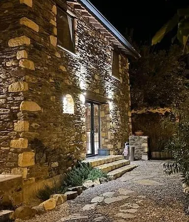 Tarihi Koeyde Tas Ev Villa