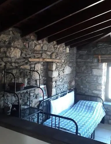 Tarihi Koeyde Tas Ev * Karaburun (Izmir)