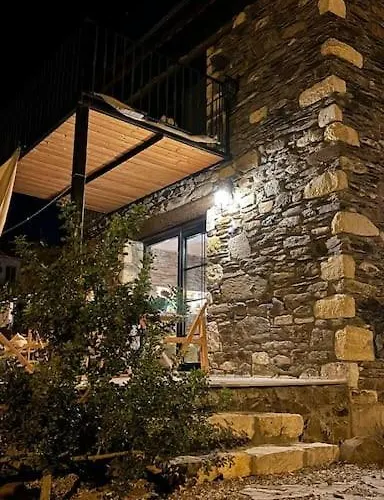 Tarihi Koeyde Tas Ev Karaburun (Izmir)